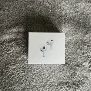 Apple AirPods 3rd Generation
Wireless Bluetooth Earbuds White with Charging Case